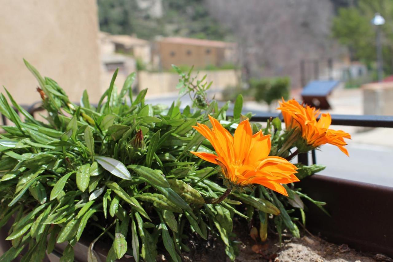Ca L'Angels Hotel Prat de Comte ภายนอก รูปภาพ